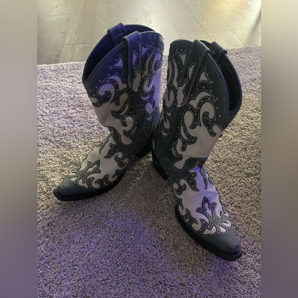 JB Dillon women size 9 cowgirl boots